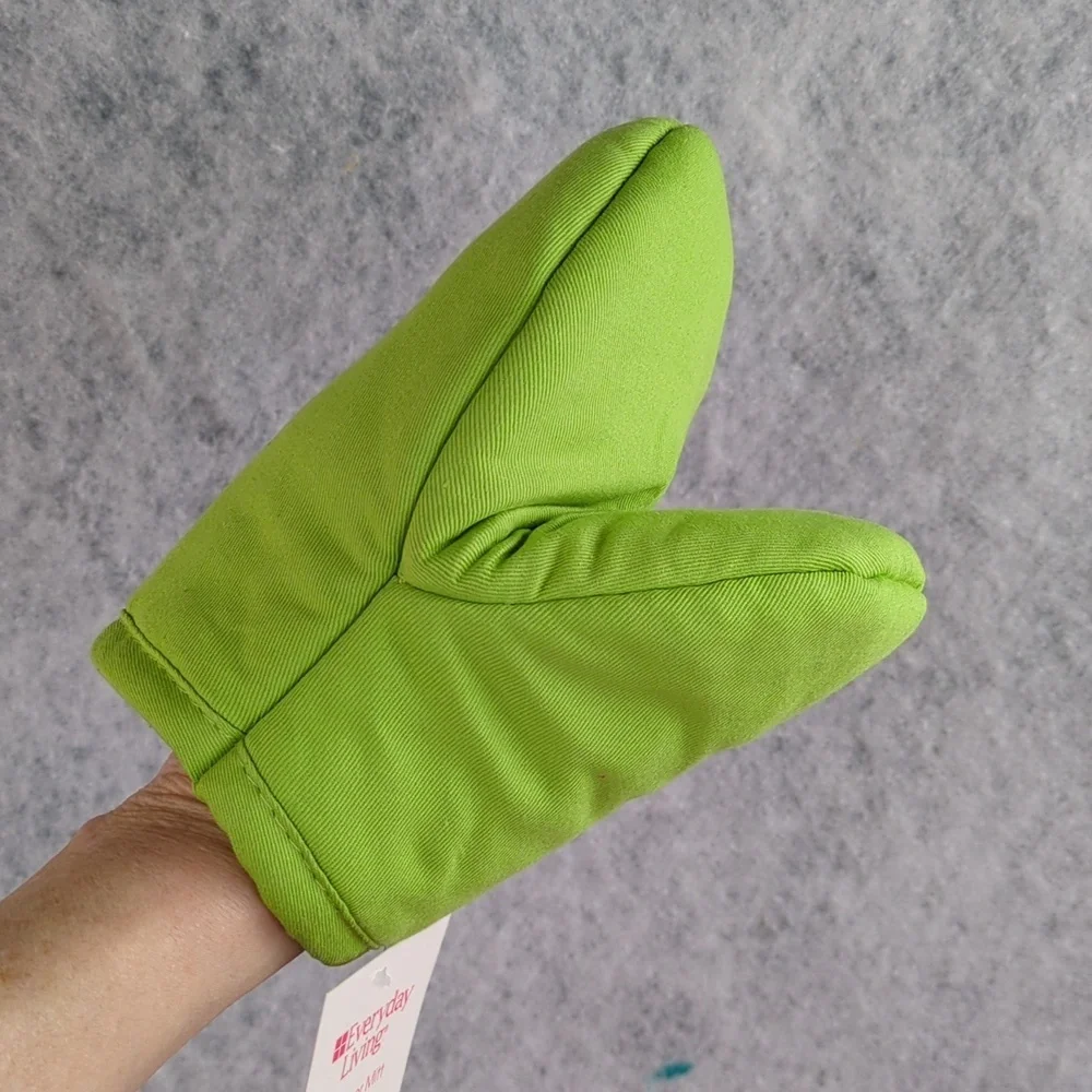 Everyday Living Green Grabber Mitt